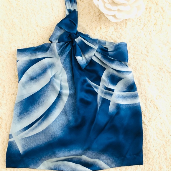 BCBG MaxAzria one-shoulder silk top in a pretty watercolor print - Picture 3 of 8